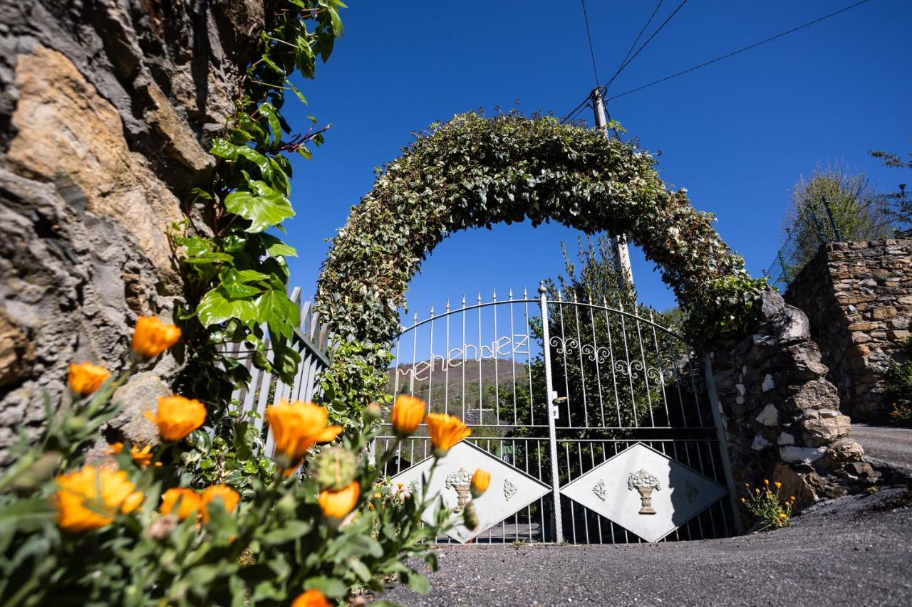 Willa Casa De Aldea Menendez Cangas De Narcea Zewnętrze zdjęcie