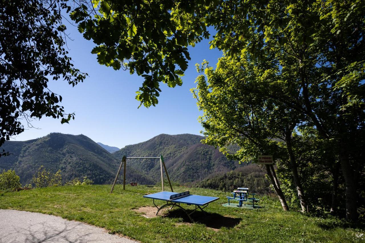 Willa Casa De Aldea Menendez Cangas De Narcea Zewnętrze zdjęcie