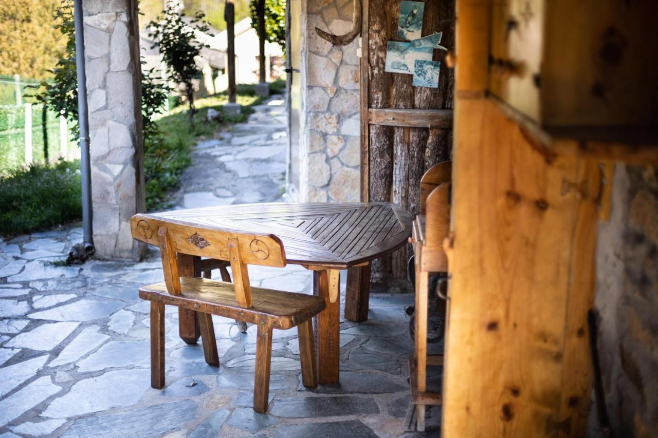 Willa Casa De Aldea Menendez Cangas De Narcea Zewnętrze zdjęcie